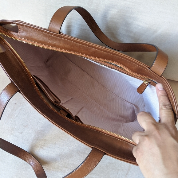 Radley London Greyfriar's Garden Zip-Top Tote -EUC - Picture 10 of 16